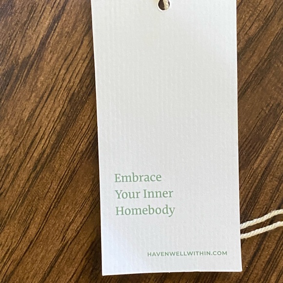 Talbots washable silk animal print eye mask - Picture 10 of 11